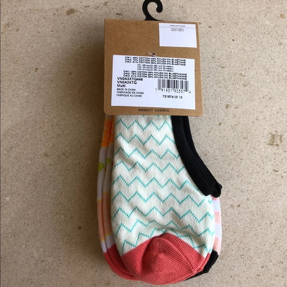 VANS 3-pair women’s No-Show Liners shoe size 7-10 - Picture 4 of 7